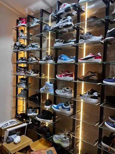 SHOE KADAI
